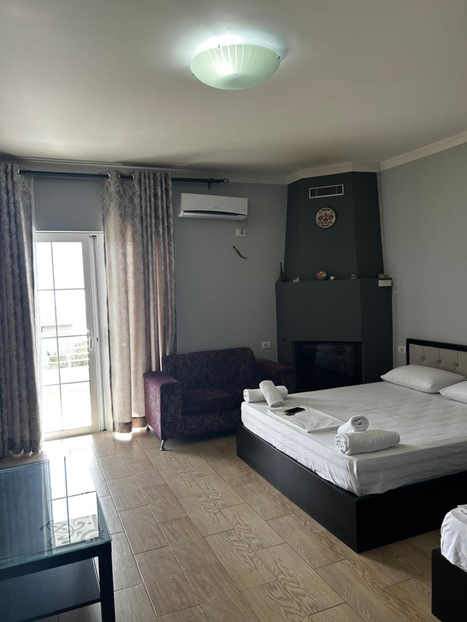 Villa Almar Sarandë Esterno foto